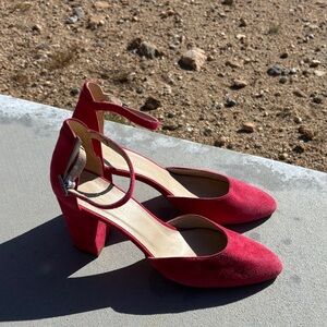 Carmen Salas Pink Suede Ankle Strap Heels